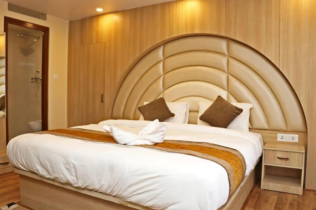 Hotel Airport Gurkha Kathmandu 3*,